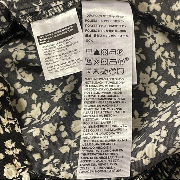 LEVI'S Long Sleeve Yvie Statement Blouse in Odessa Floral Black Agate - Picture 9 of 9